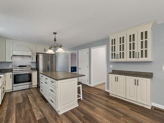 4th image of 36 Wallingford Road