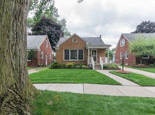 19443 Glenmore, Redford, MI 48240