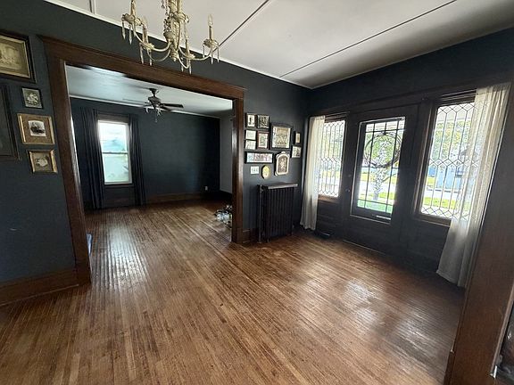 5th image of 409 S Chestnut St