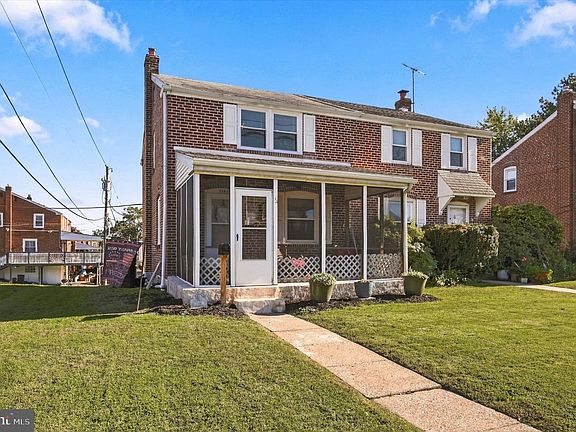 2nd image of 2144 Academy Ave