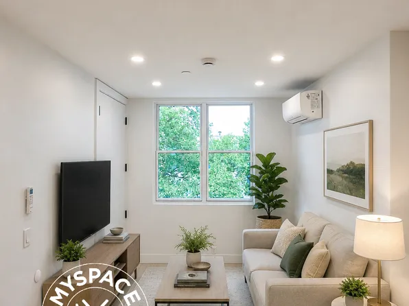 638 Lafayette Avenue image 1 of 14