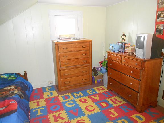 3rd image of 20 Catherine St