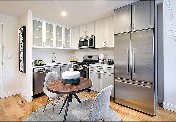 2nd image of 490 Myrtle Ave #7NN