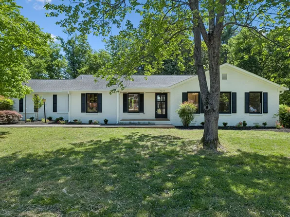 2250 Wiltshire Dr, Murfreesboro, TN 37129