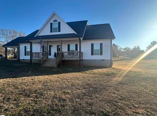 980 Westwood Dr, Laurens, SC 29360