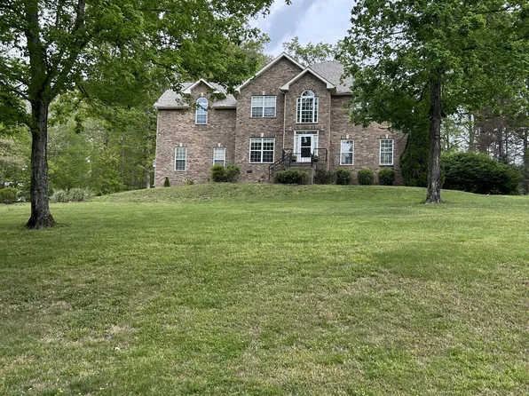 1034 Ridglea Dr, Burns, TN 37029