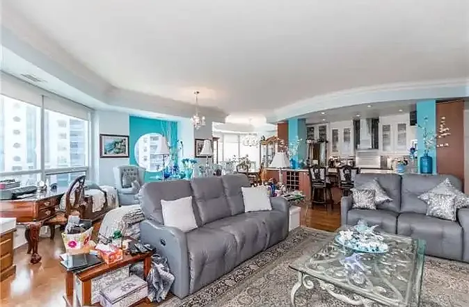 33 Ellen St #1006 — Photo 7