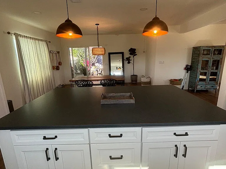 1650 Alvarado St — Photo 12