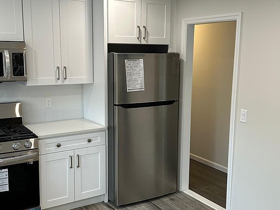 3rd image of 66 Harding Ave #1