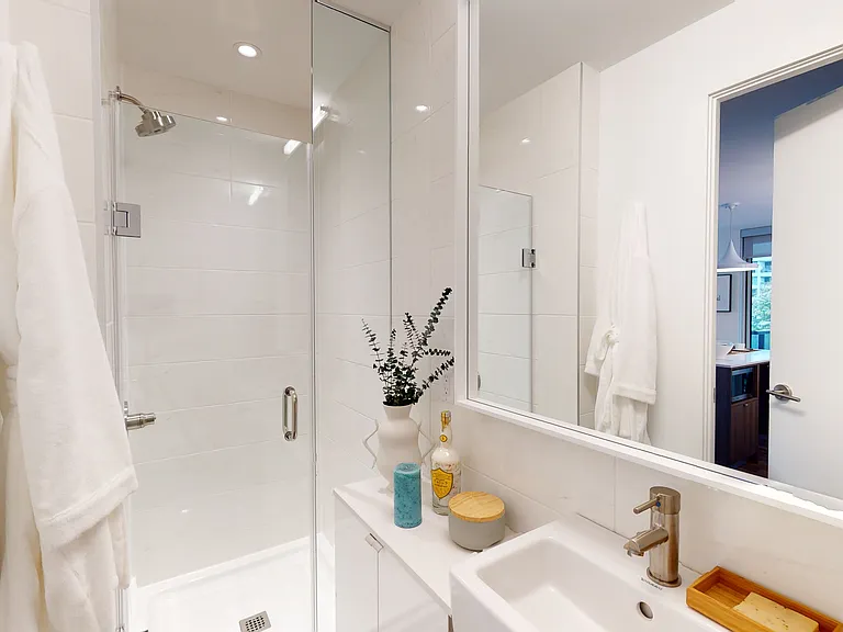 50 High Park Ave — Photo 20