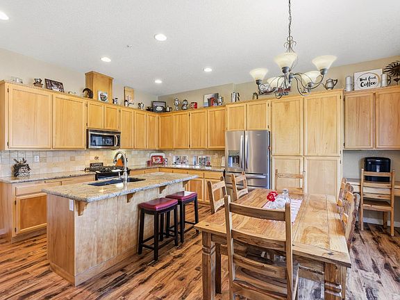 5th image of 442 Muscat Drive