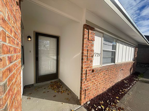 3rd image of 7721 Toltec Dr