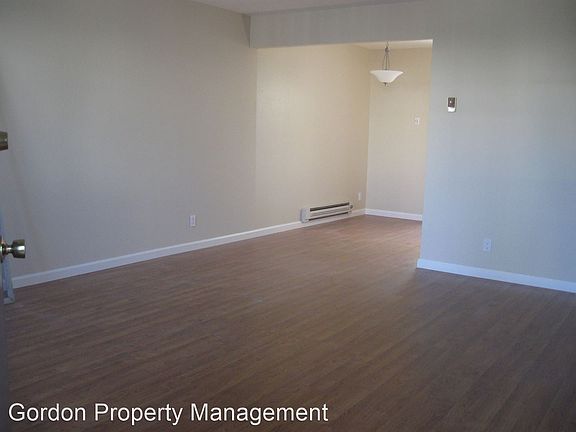 3rd image of 1616 Hollenbeck Ave APT 3