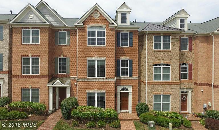 1st image of 108 Quietwalk Ln