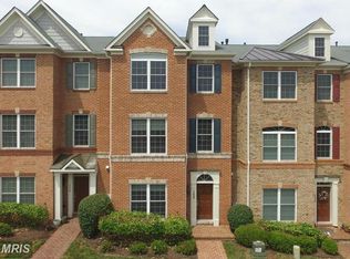 108 Quietwalk Ln, Herndon, VA 20170