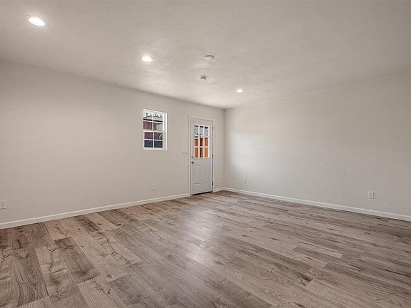 4th image of 23 N 26th St #2