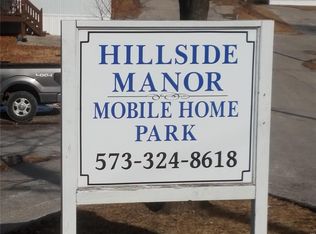 1 Hillside Dr, Winfield, MO 63389