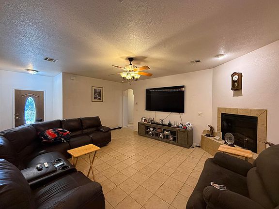4th image of 325 Robert H Bradley Dr