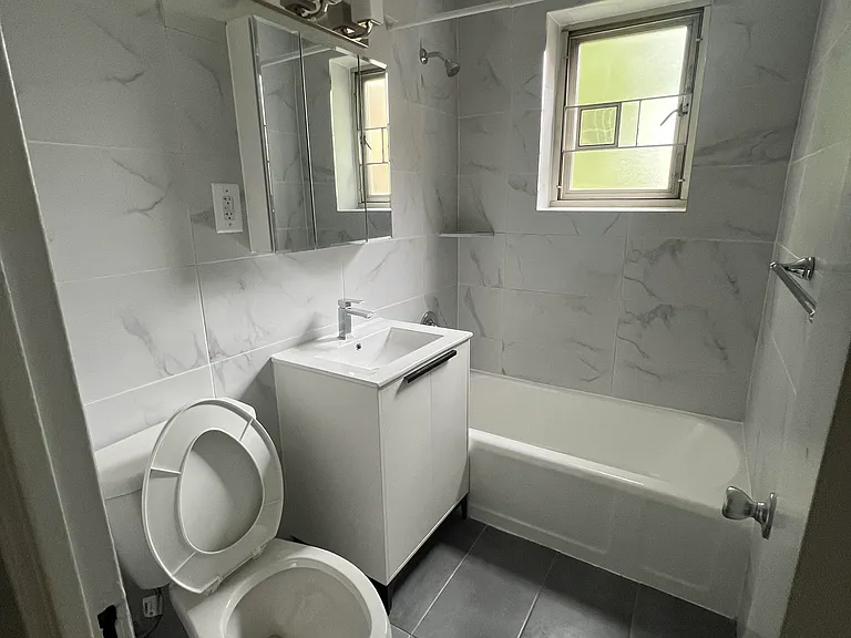 67-32 182nd St #2B — Photo 7