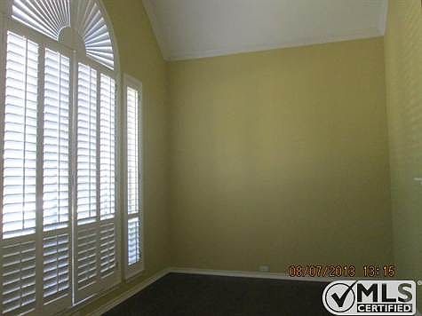 4th image of 3824 Grandview Dr