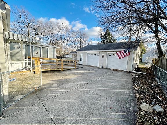 4th image of 1421 Roosevelt Dr