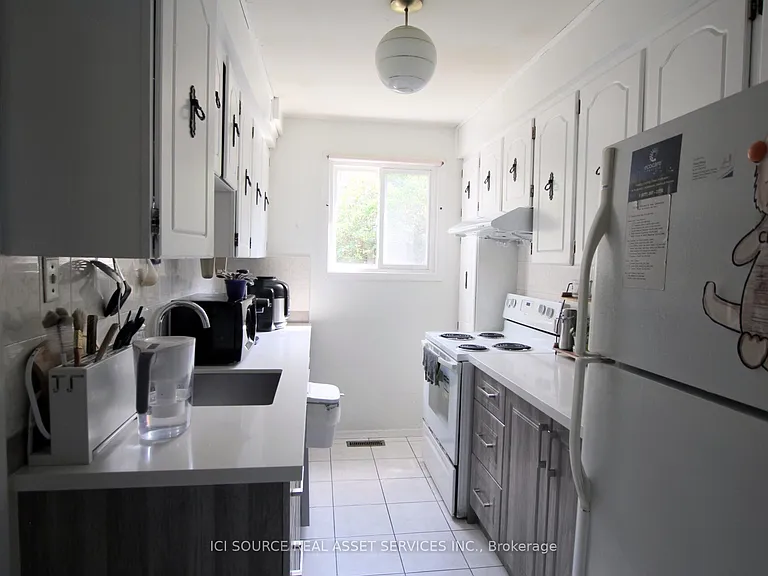 22 Rollingwood Dr #C — Photo 3