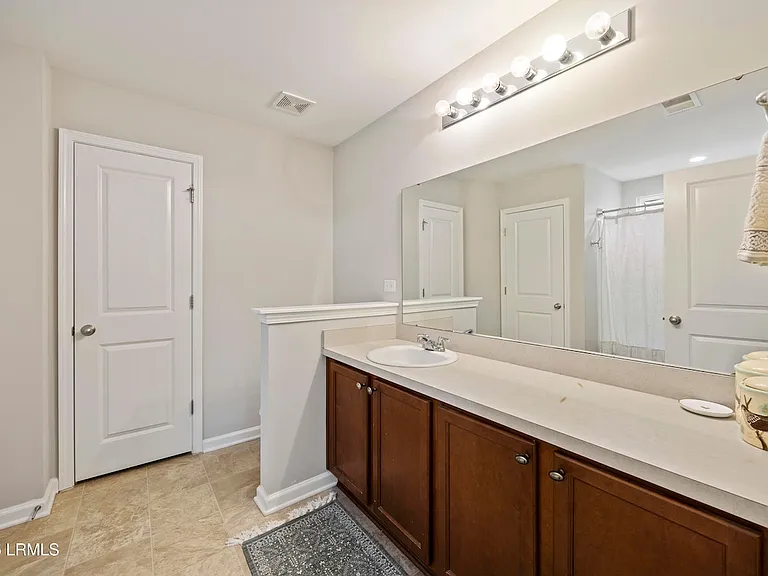 94 Heritage Pkwy — Photo 18