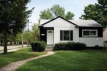 1st image of 3722 Elmhurst Ave