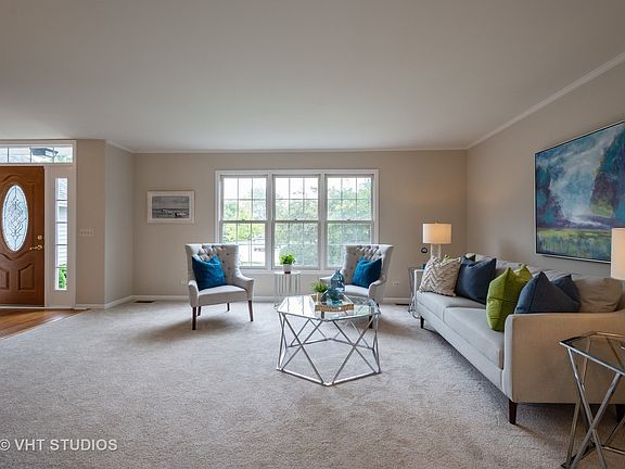 4th image of 230 Southgate Dr