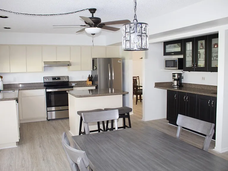 Large eat in kitchen
