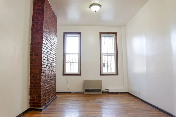 Rented by Lofts and Flats LLC | media 18