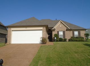 2288 Southern Woods Dr, Cordova, TN 38016