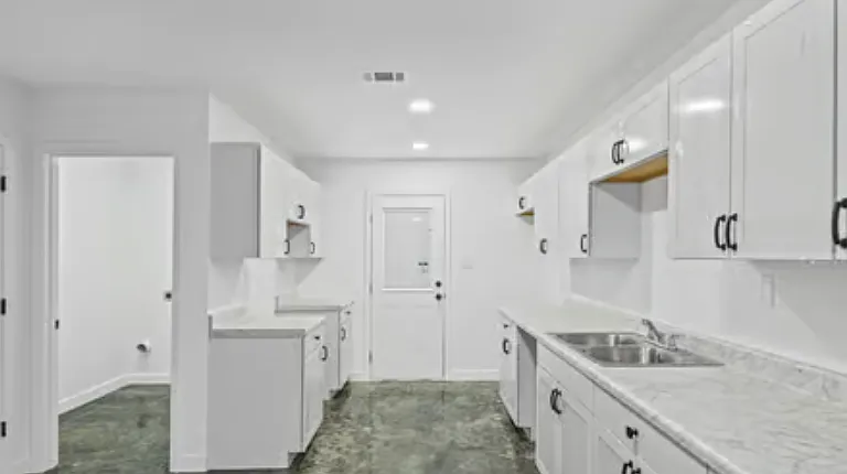 1109 Cella St — Photo 10