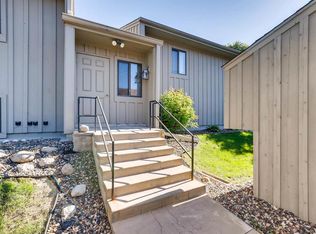 7286 Vista Ct, Eden Prairie, MN 55346