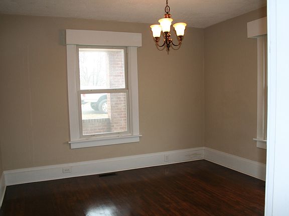 2nd image of 530 Henry Ave