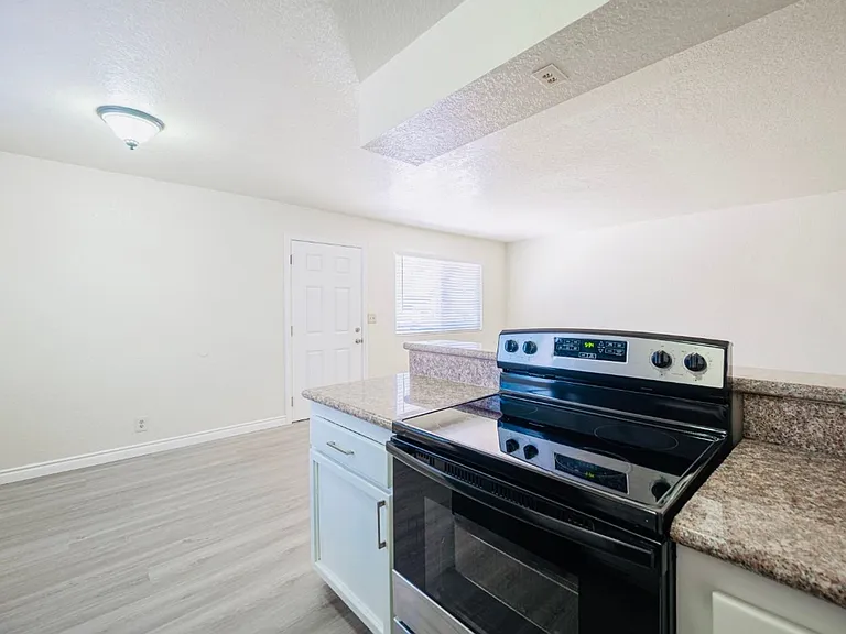 5336 Mancos Ct — Photo 34