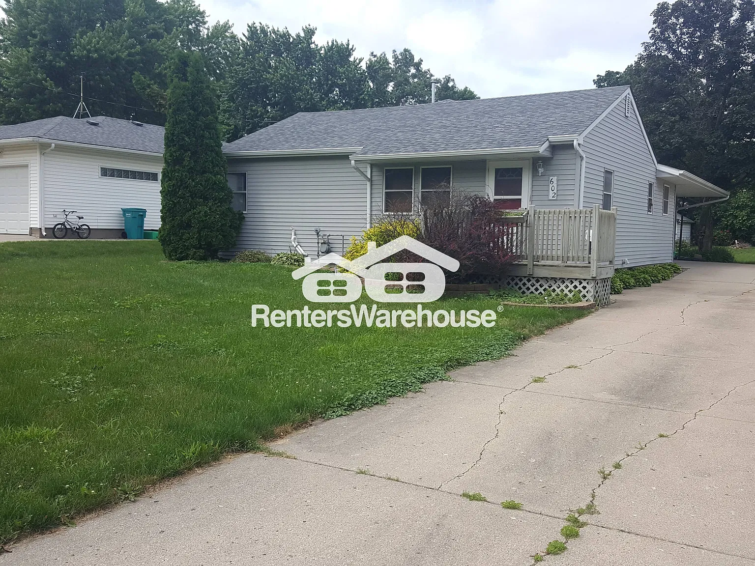 4 Bdrm 2 Bath Home In Owatonna available November 1st — Photo 2