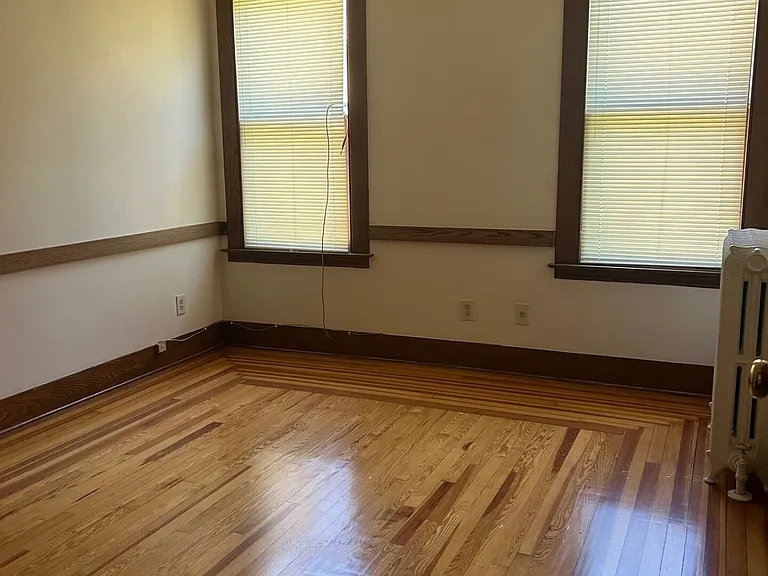251 Sherman Ave — Photo 5