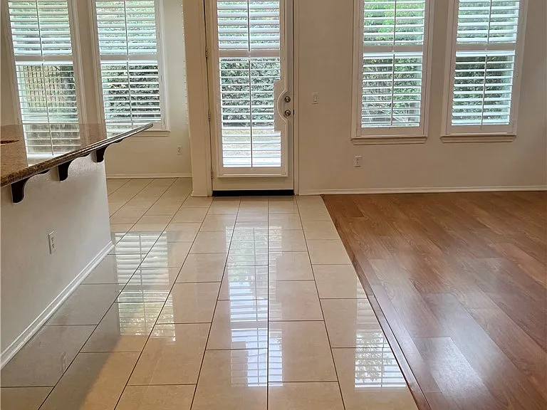 20619 Lugano Way — Photo 5