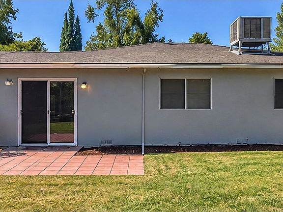 4th image of 3272 Loughborough Dr