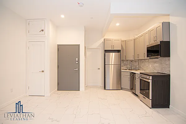 Rented by Leviathan Leasing LLC | media 18