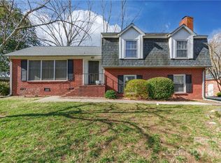 6842 Windyrush Rd, Charlotte, NC 28226