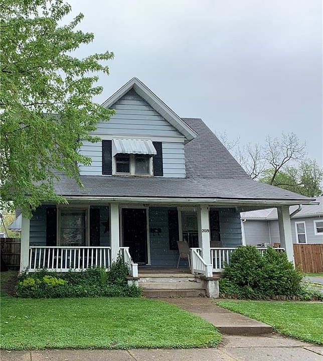 1st image of 2019-2019 Coronette Ave