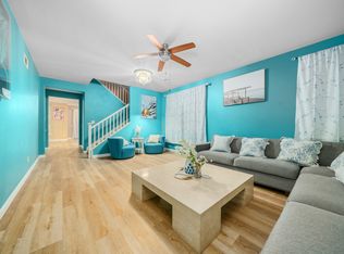 2880 E Cinnamon Pl, Anaheim, CA 92806