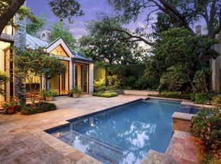 10 S Briar Hollow Ln UNIT 2, Houston, TX 77027