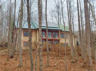 75 Reed Rd, Fairview, NC 28730