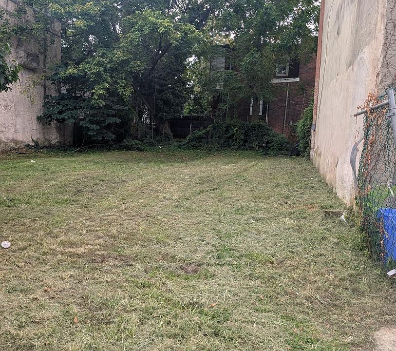 2nd image of 4538 Wayne Ave