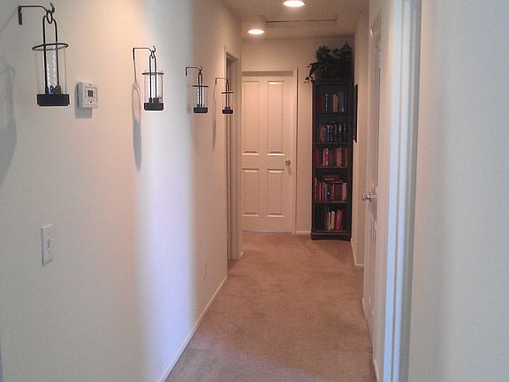 Well-lit hall with lg linen