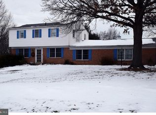 125 Bates Dr, Chalfont, PA 18914