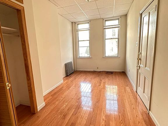 2nd image of 105 Newel St #6S